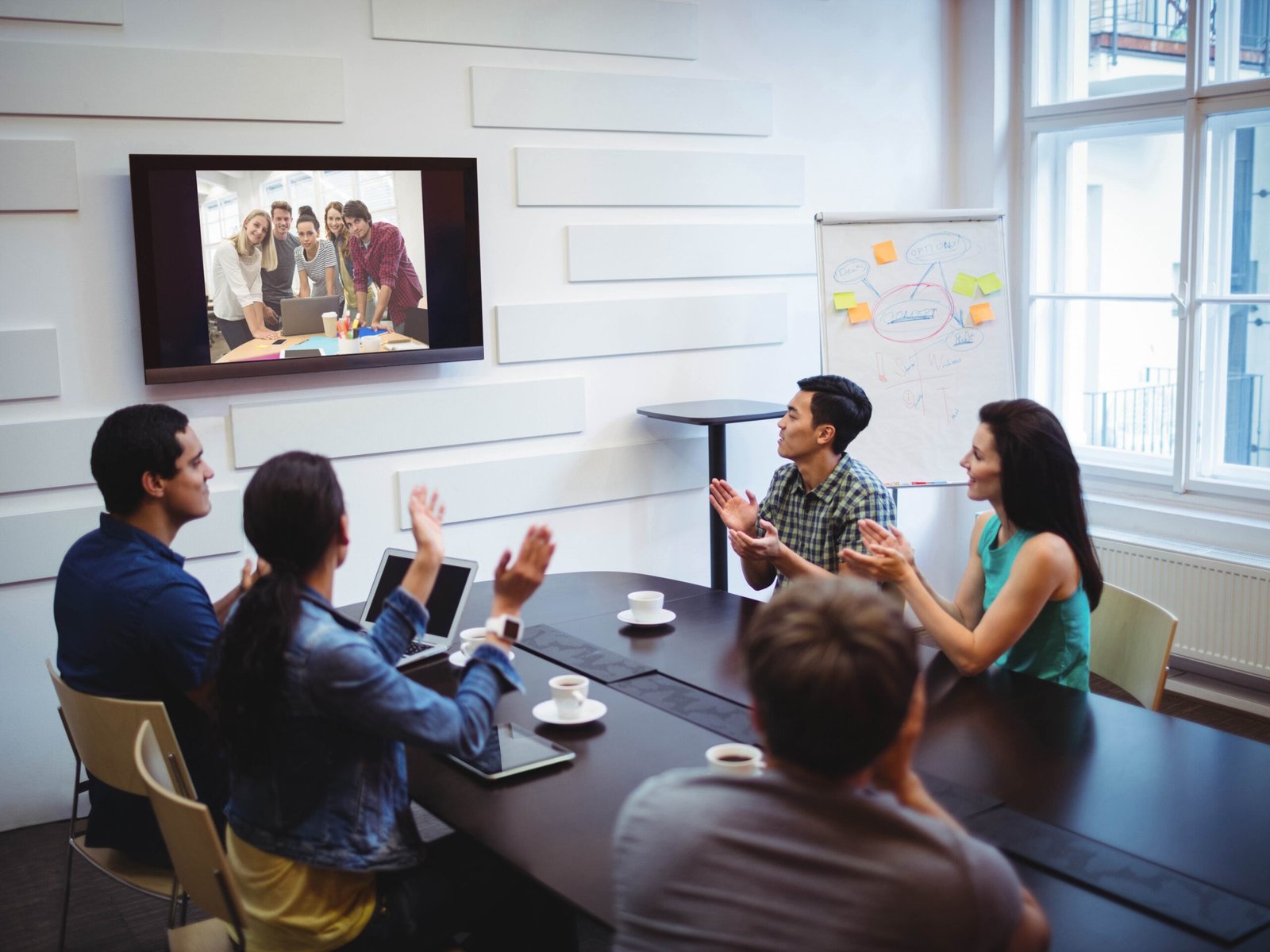 distributor-interactive-display